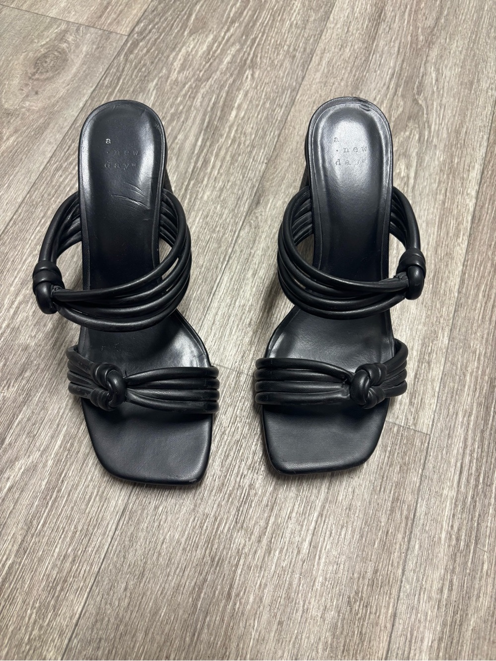 A New Day Black Knotted Strap Block Heel Sandals Size 7.5